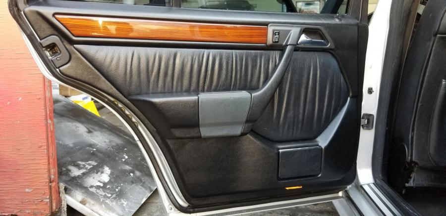 Детали интерьера Mercedes-Benz 300 TE 4Matic (S124) 1993 года  (фото 62 из 89)